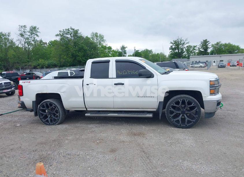 Photo 14 of 2014 Chevrolet Silverado 1500 1LT (VIN 1GCVKREC5EZ253843)