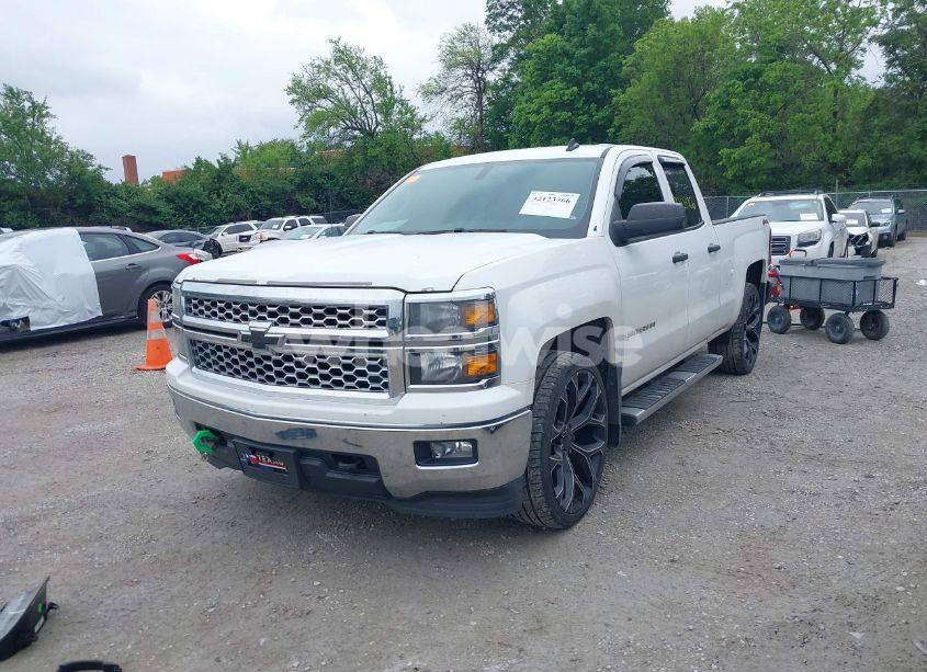 Photo 2 of 2014 Chevrolet Silverado 1500 1LT (VIN 1GCVKREC5EZ253843)