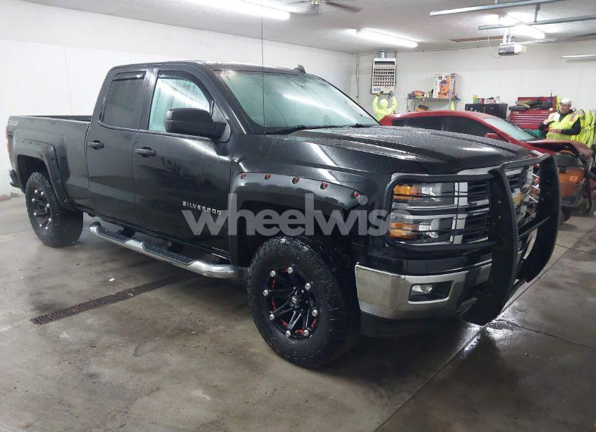2014 Chevrolet Silverado 1500 2LT (VIN 1GCVKREC5EZ353957) main photo
