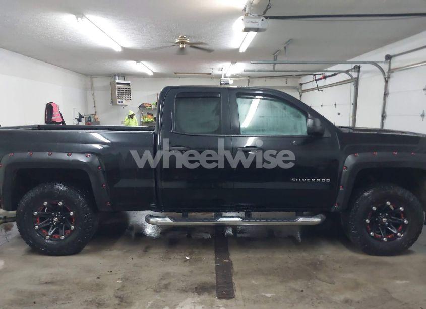Photo 13 of 2014 Chevrolet Silverado 1500 2LT (VIN 1GCVKREC5EZ353957)