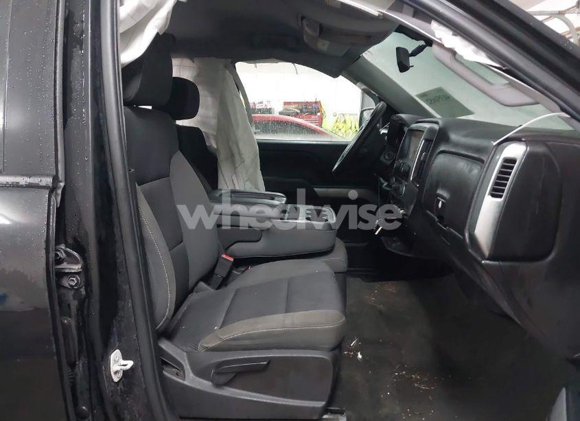 Photo 5 of 2014 Chevrolet Silverado 1500 2LT (VIN 1GCVKREC5EZ353957)