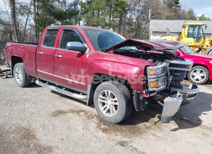 2015 Chevrolet Silverado 1500 2LT (VIN 1GCVKREC5FZ155994) main photo