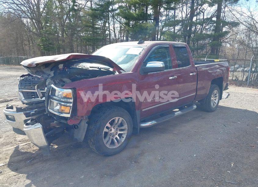 Photo 2 of 2015 Chevrolet Silverado 1500 2LT (VIN 1GCVKREC5FZ155994)