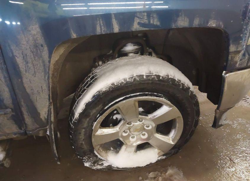 Photo 18 of 2015 Chevrolet Silverado 1500 1LT (VIN 1GCVKREC5FZ190390)