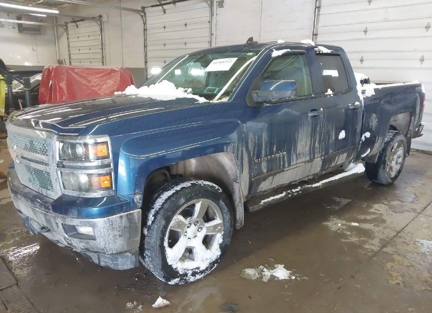 Photo 2 of 2015 Chevrolet Silverado 1500 1LT (VIN 1GCVKREC5FZ190390)