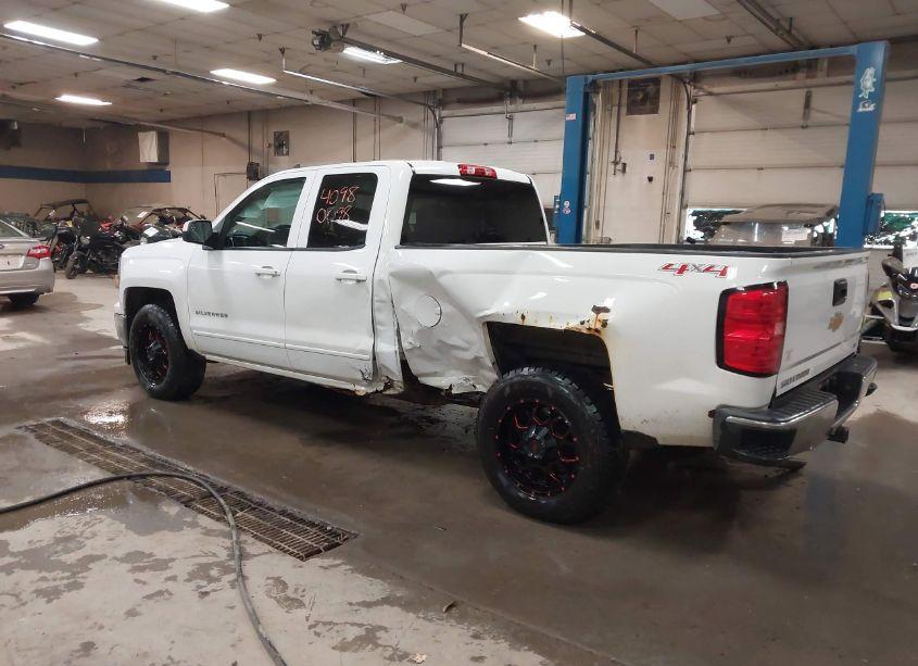 Photo 3 of 2015 Chevrolet Silverado 1500 1LT (VIN 1GCVKREC5FZ219158)