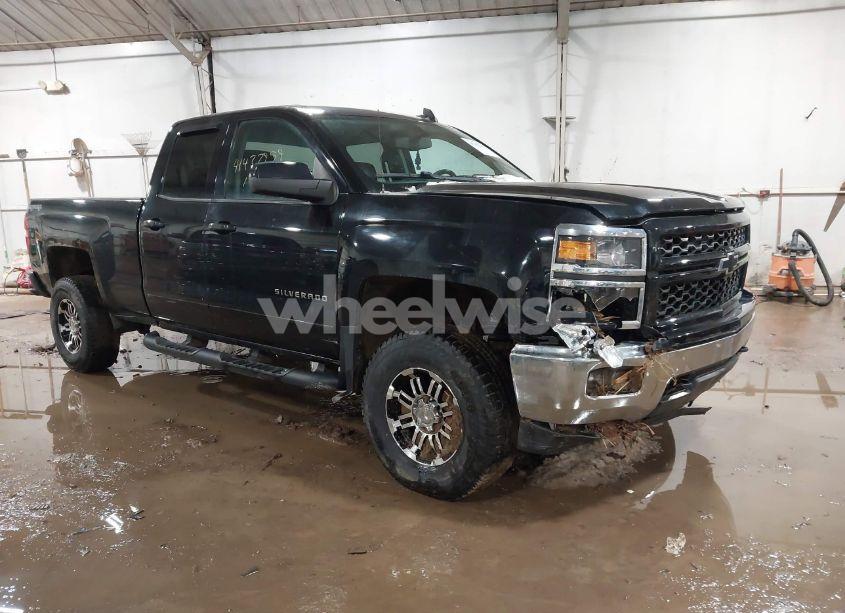 2015 Chevrolet Silverado 1500 1LT (VIN 1GCVKREC5FZ246943) main photo