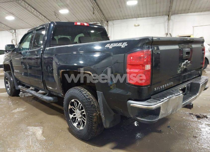 Photo 3 of 2015 Chevrolet Silverado 1500 1LT (VIN 1GCVKREC5FZ246943)