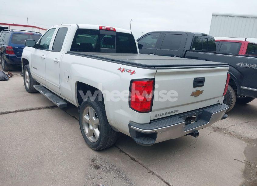 Photo 3 of 2015 Chevrolet Silverado 1500 1LT (VIN 1GCVKREC5FZ254640)