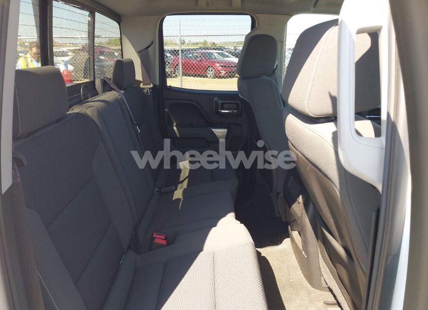 Photo 8 of 2015 Chevrolet Silverado 1500 2LT (VIN 1GCVKREC5FZ263841)