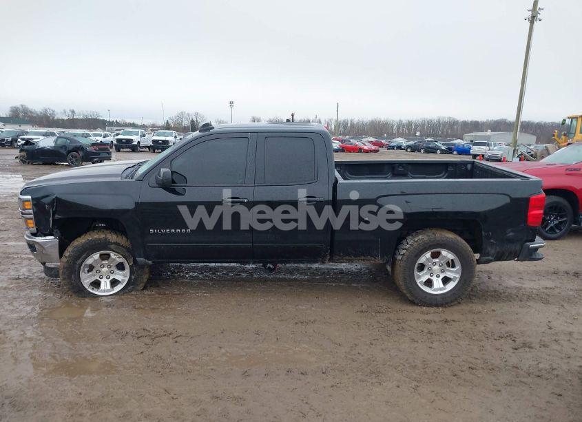 Photo 14 of 2015 Chevrolet Silverado 1500 2LT (VIN 1GCVKREC5FZ264391)