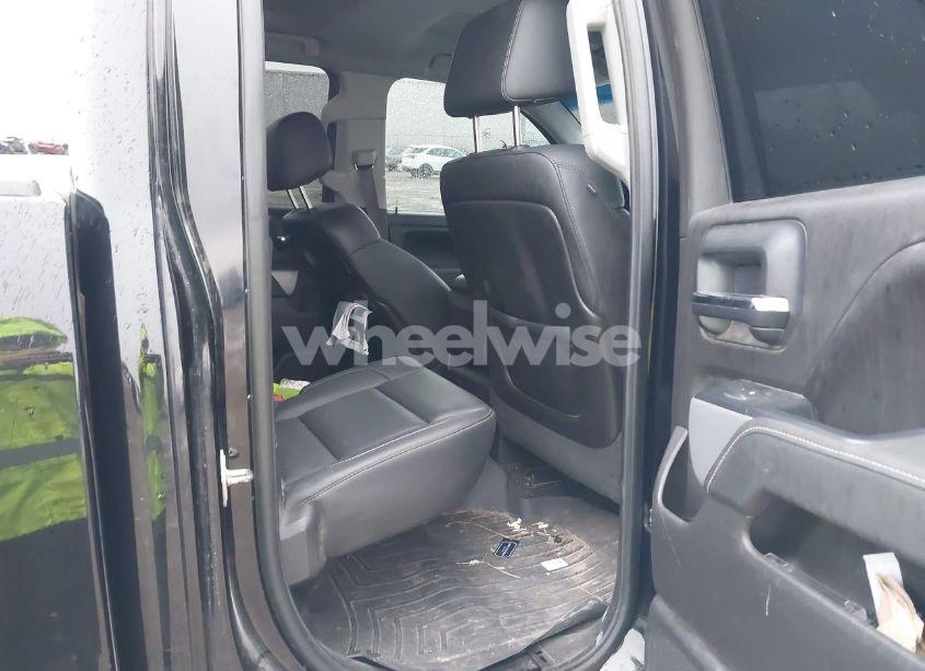 Photo 8 of 2015 Chevrolet Silverado 1500 2LT (VIN 1GCVKREC5FZ264391)