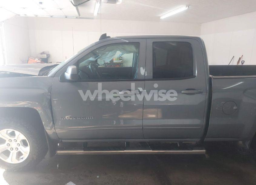 Photo 14 of 2015 Chevrolet Silverado 1500 2LT (VIN 1GCVKREC5FZ285032)