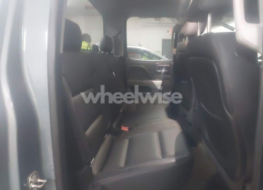 Photo 8 of 2015 Chevrolet Silverado 1500 2LT (VIN 1GCVKREC5FZ285032)