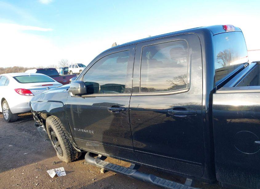 Photo 14 of 2015 Chevrolet Silverado 1500 1LT (VIN 1GCVKREC5FZ310642)