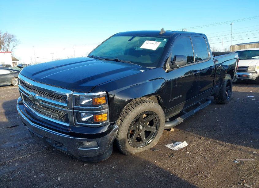 Photo 2 of 2015 Chevrolet Silverado 1500 1LT (VIN 1GCVKREC5FZ310642)