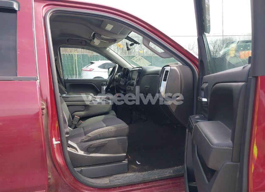 Photo 5 of 2015 Chevrolet Silverado 1500 1LT (VIN 1GCVKREC5FZ330681)