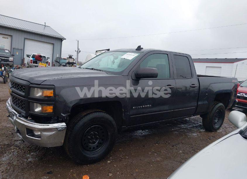 Photo 14 of 2015 Chevrolet Silverado 1500 2LT (VIN 1GCVKREC5FZ372042)