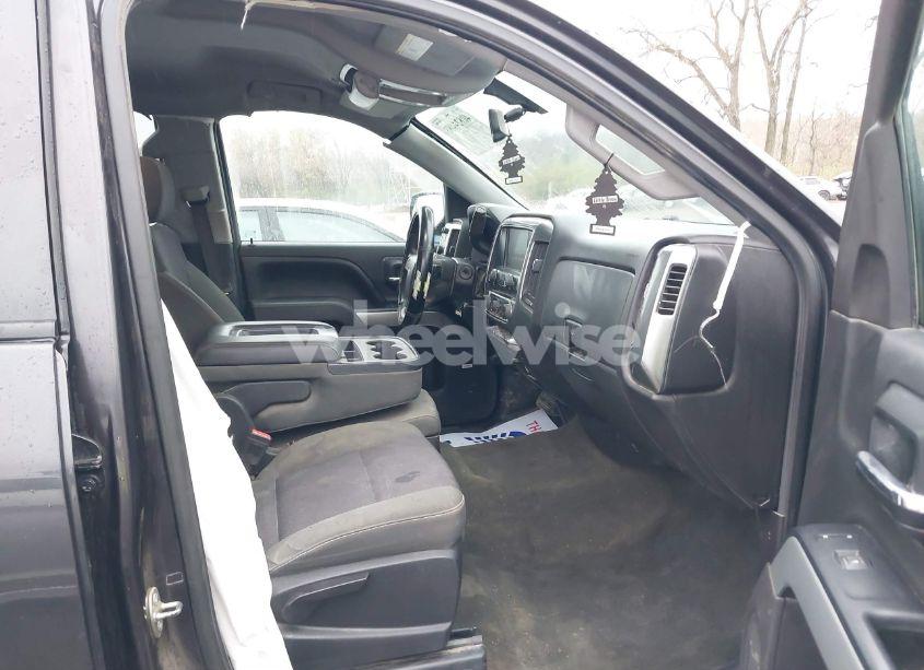 Photo 5 of 2015 Chevrolet Silverado 1500 2LT (VIN 1GCVKREC5FZ372042)