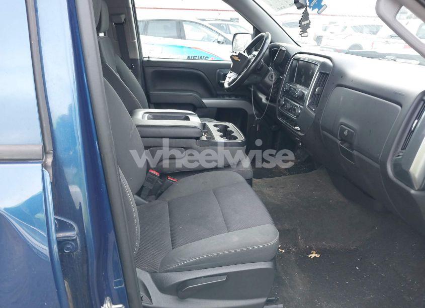 Photo 5 of 2016 Chevrolet Silverado 1500 2LT (VIN 1GCVKREC5GZ156869)