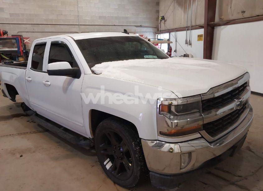 2016 Chevrolet Silverado 1500 1LT (VIN 1GCVKREC5GZ172859) main photo