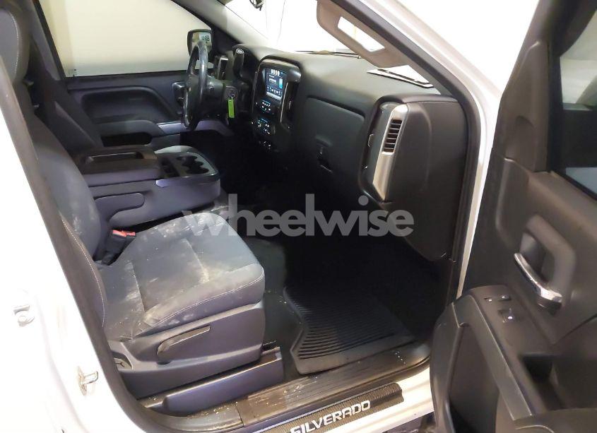 Photo 5 of 2016 Chevrolet Silverado 1500 1LT (VIN 1GCVKREC5GZ172859)