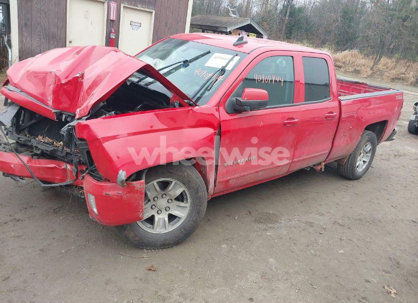 Photo 2 of 2016 Chevrolet Silverado 1500 2LT (VIN 1GCVKREC5GZ289681)