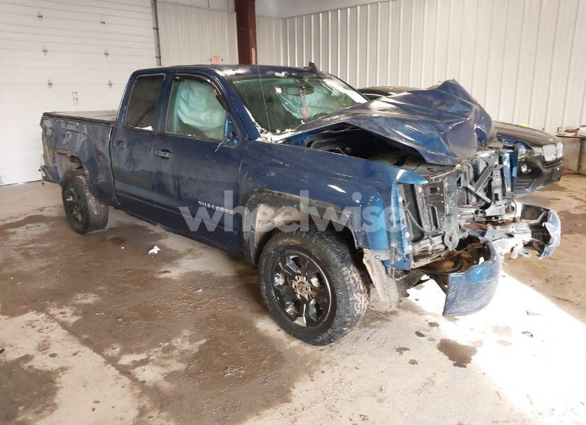 2016 Chevrolet Silverado 1500 2LT (VIN 1GCVKREC5GZ296369) main photo