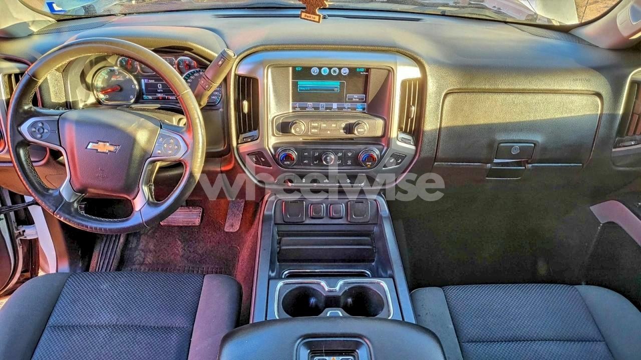 Photo 9 of 2017 CHEVROLET SILVERADO K1500 LT (VIN 1GCVKREC5HZ114123)