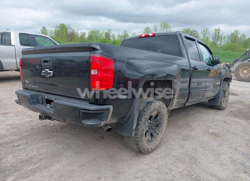 Photo 4 of 2017 Chevrolet Silverado 1500 2LT (VIN 1GCVKREC5HZ189436)