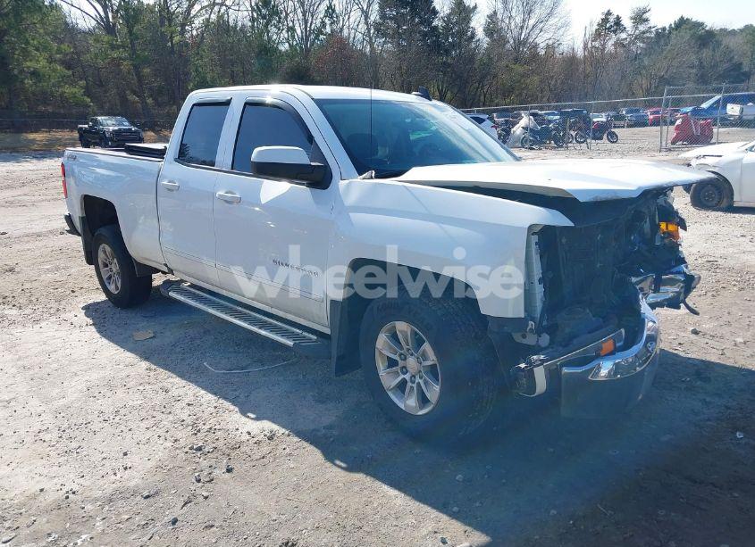 2017 Chevrolet Silverado 1500 1LT (VIN 1GCVKREC5HZ222581) main photo