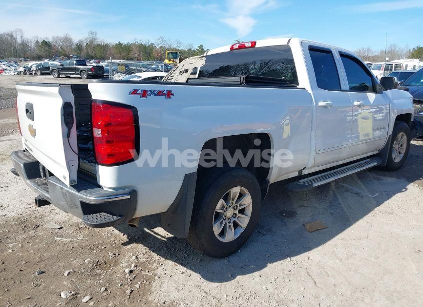 Photo 4 of 2017 Chevrolet Silverado 1500 1LT (VIN 1GCVKREC5HZ222581)