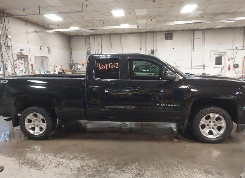 Photo 13 of 2017 Chevrolet Silverado 1500 2LT (VIN 1GCVKREC5HZ233015)