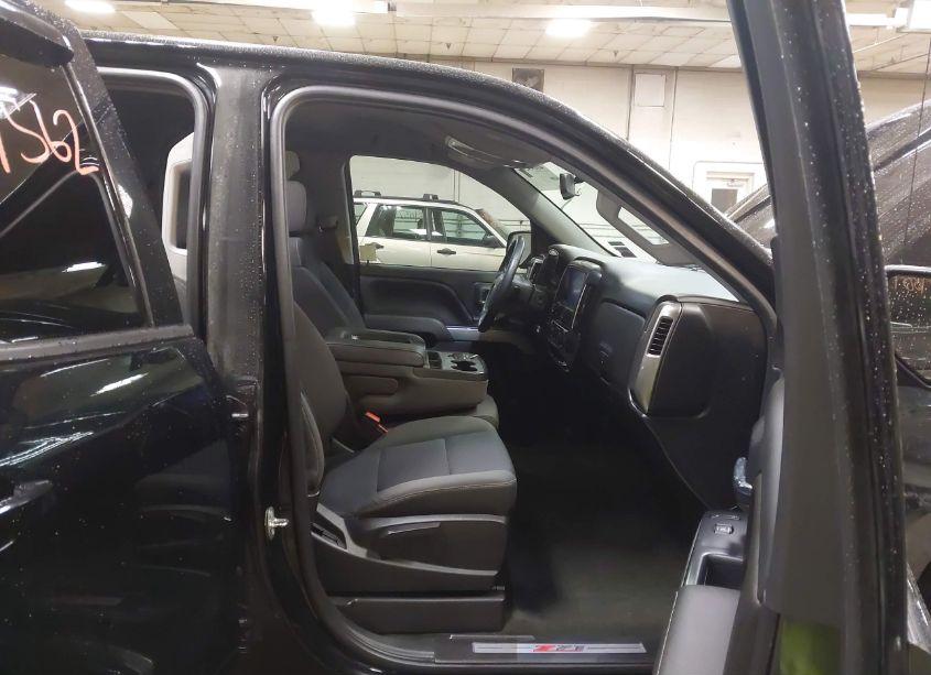 Photo 5 of 2017 Chevrolet Silverado 1500 2LT (VIN 1GCVKREC5HZ233015)