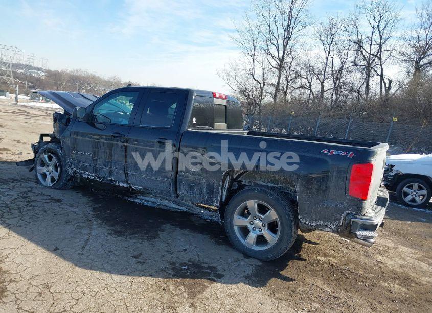 Photo 3 of 2017 Chevrolet Silverado 1500 1LT (VIN 1GCVKREC5HZ285423)