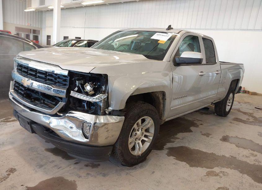 Photo 2 of 2017 Chevrolet Silverado 1500 1LT (VIN 1GCVKREC5HZ313348)