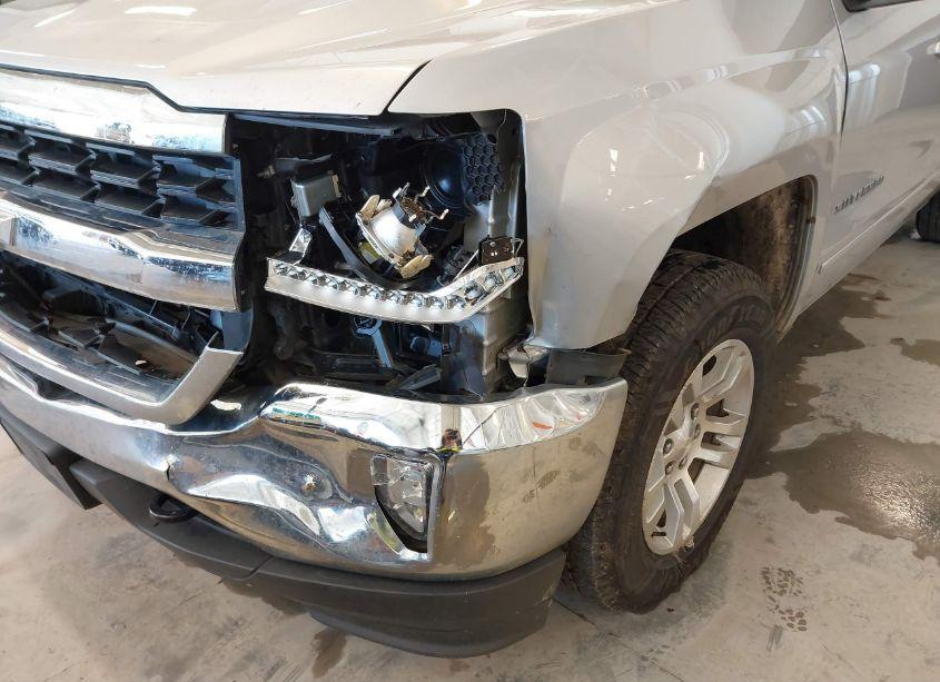 Photo 6 of 2017 Chevrolet Silverado 1500 1LT (VIN 1GCVKREC5HZ313348)