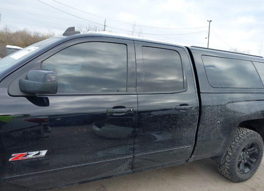 Photo 14 of 2017 Chevrolet Silverado 1500 2LT (VIN 1GCVKREC5HZ377003)