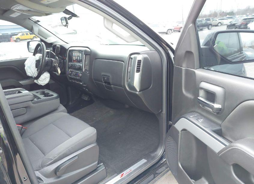 Photo 5 of 2017 Chevrolet Silverado 1500 2LT (VIN 1GCVKREC5HZ377003)