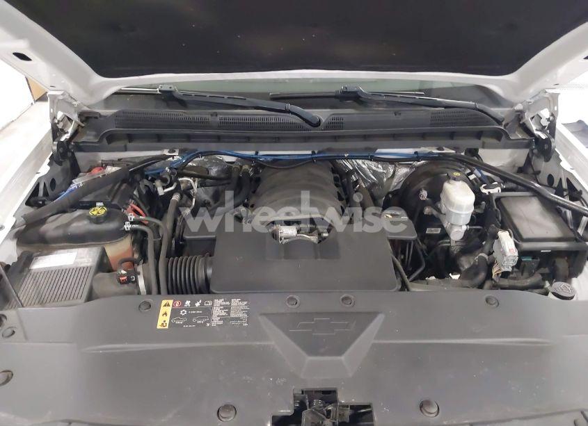 Photo 10 of 2018 Chevrolet Silverado 1500 2LT (VIN 1GCVKREC5JZ127296)