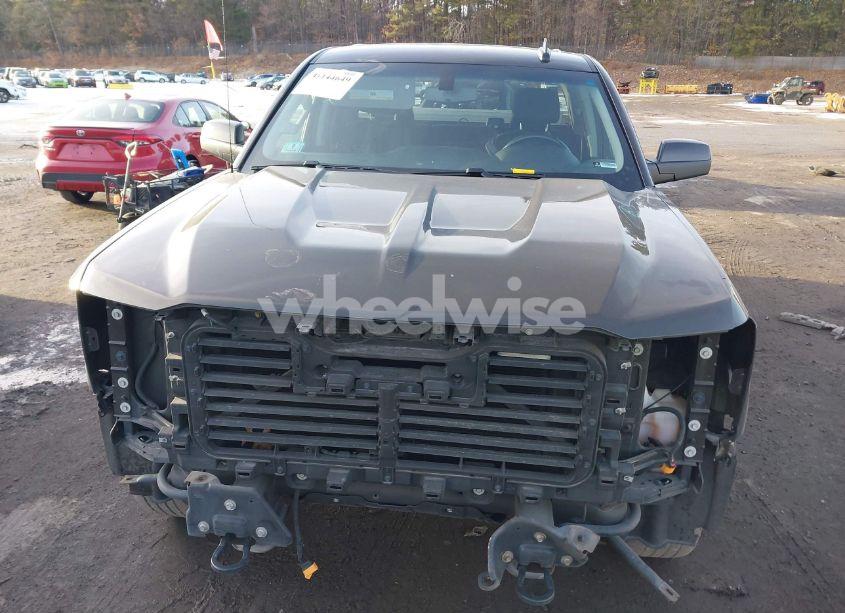 Photo 12 of 2018 Chevrolet Silverado 1500 1LT (VIN 1GCVKREC5JZ243100)