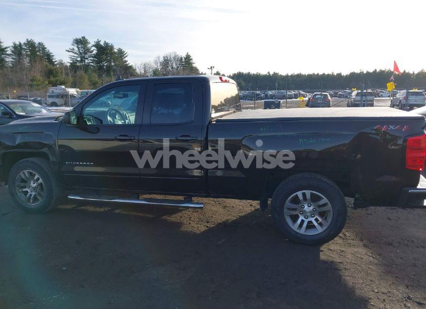 Photo 14 of 2018 Chevrolet Silverado 1500 1LT (VIN 1GCVKREC5JZ243100)