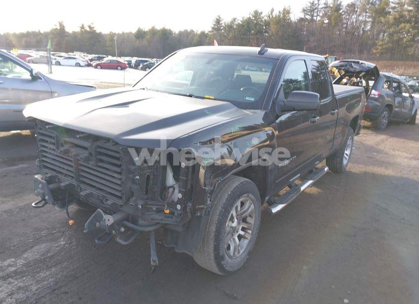Photo 2 of 2018 Chevrolet Silverado 1500 1LT (VIN 1GCVKREC5JZ243100)