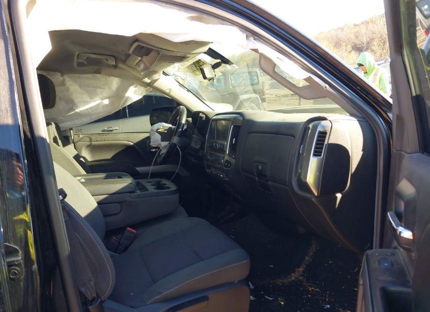 Photo 5 of 2018 Chevrolet Silverado 1500 2LT (VIN 1GCVKREC5JZ353726)