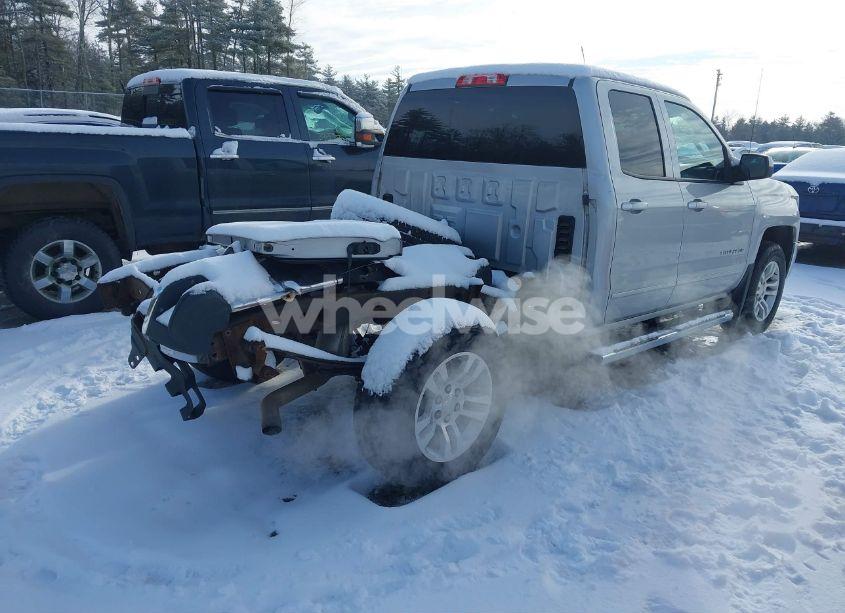 Photo 4 of 2018 Chevrolet Silverado 1500 1LT (VIN 1GCVKREC5JZ366282)