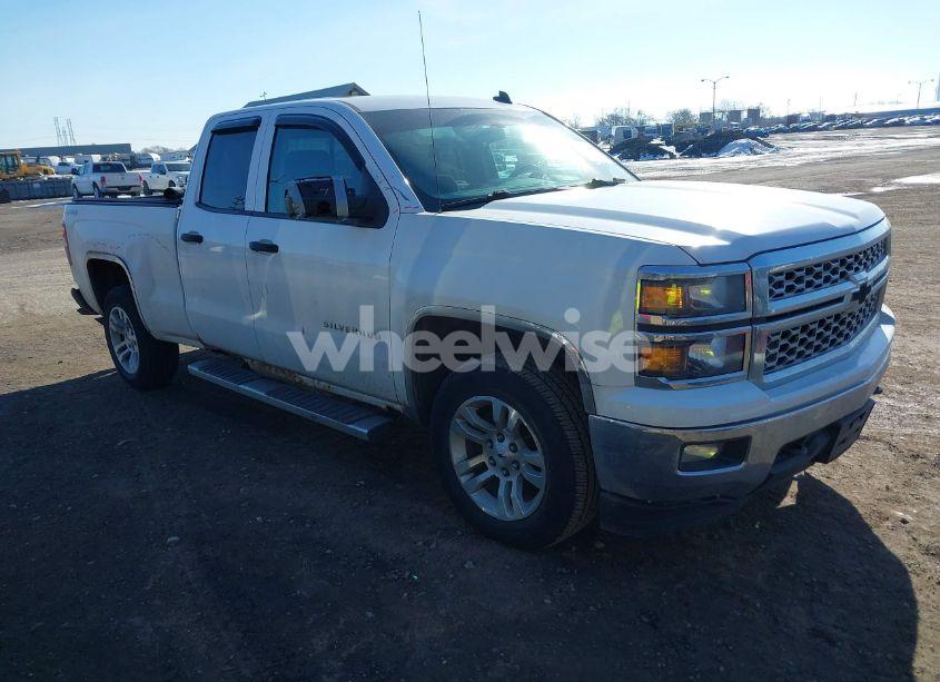 2014 Chevrolet Silverado 1500 1LT (VIN 1GCVKREC6EZ147434) main photo
