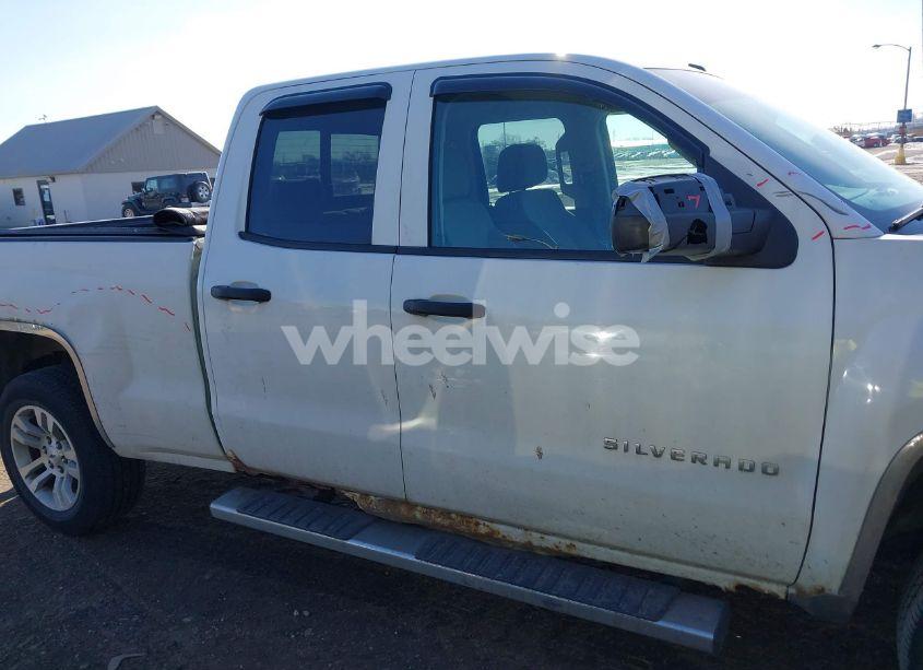 Photo 13 of 2014 Chevrolet Silverado 1500 1LT (VIN 1GCVKREC6EZ147434)