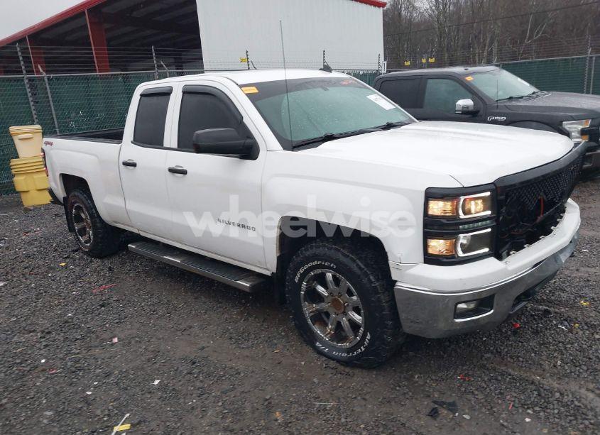 2014 Chevrolet Silverado 1500 1LT (VIN 1GCVKREC6EZ411865) main photo