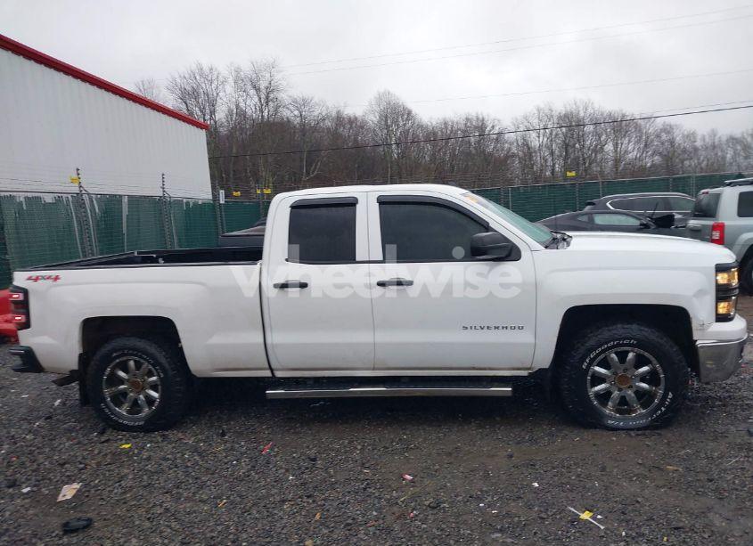Photo 13 of 2014 Chevrolet Silverado 1500 1LT (VIN 1GCVKREC6EZ411865)