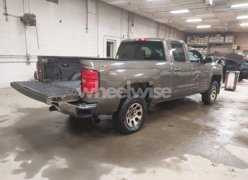 Photo 4 of 2015 Chevrolet Silverado 1500 1LT (VIN 1GCVKREC6FZ183559)
